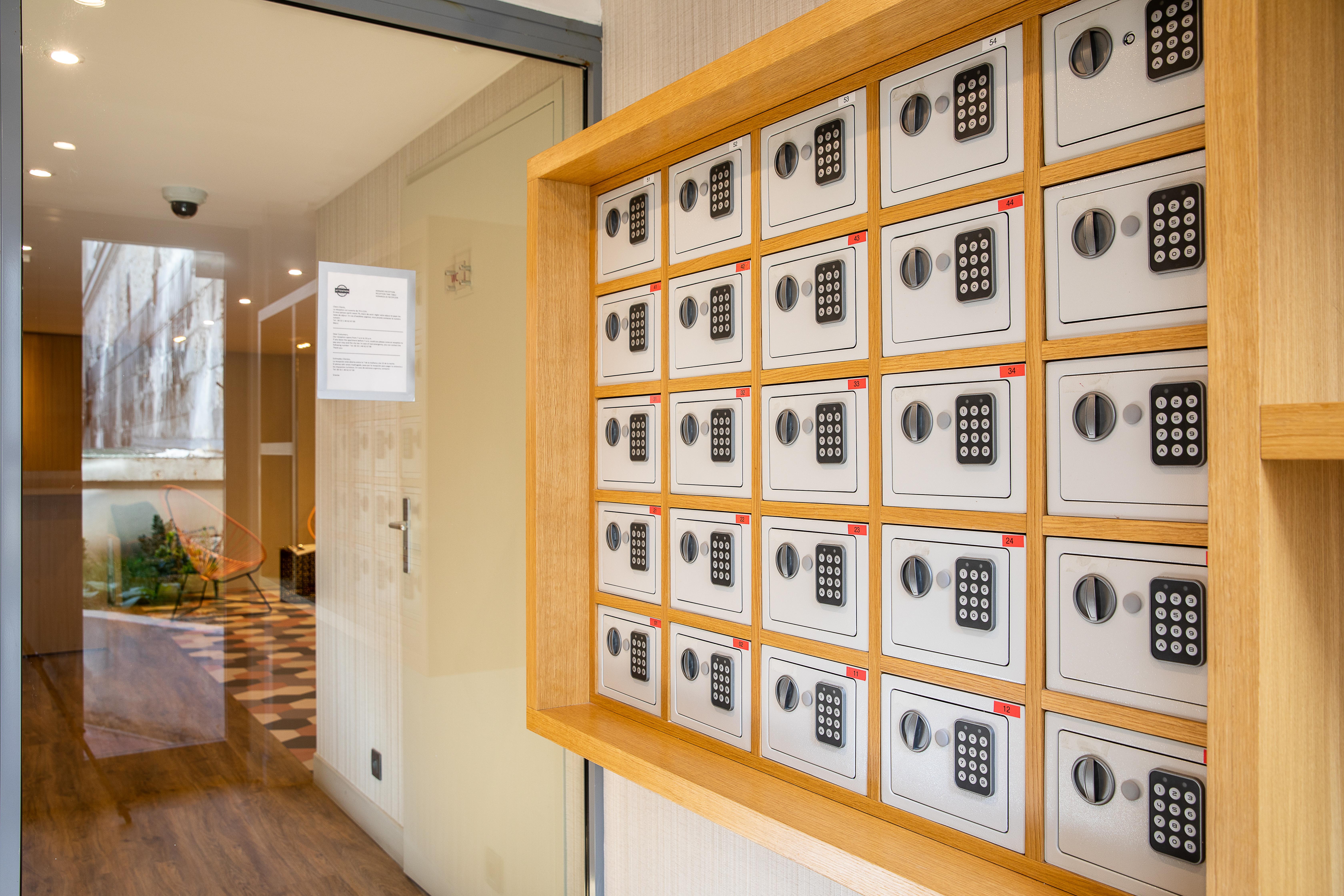 Cadet Residence Paris Exterior foto